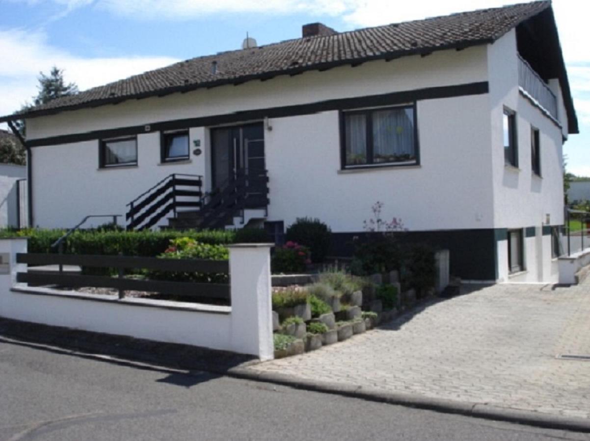 Ferienwohnung Troeppner Kolitzheim Kültér fotó